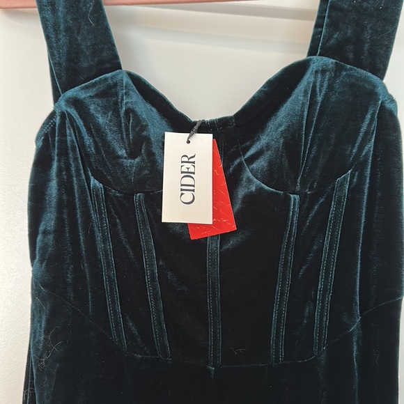 Cider. Dark teal, velvet jumpsuit. Size M. - Picture 3 of 4